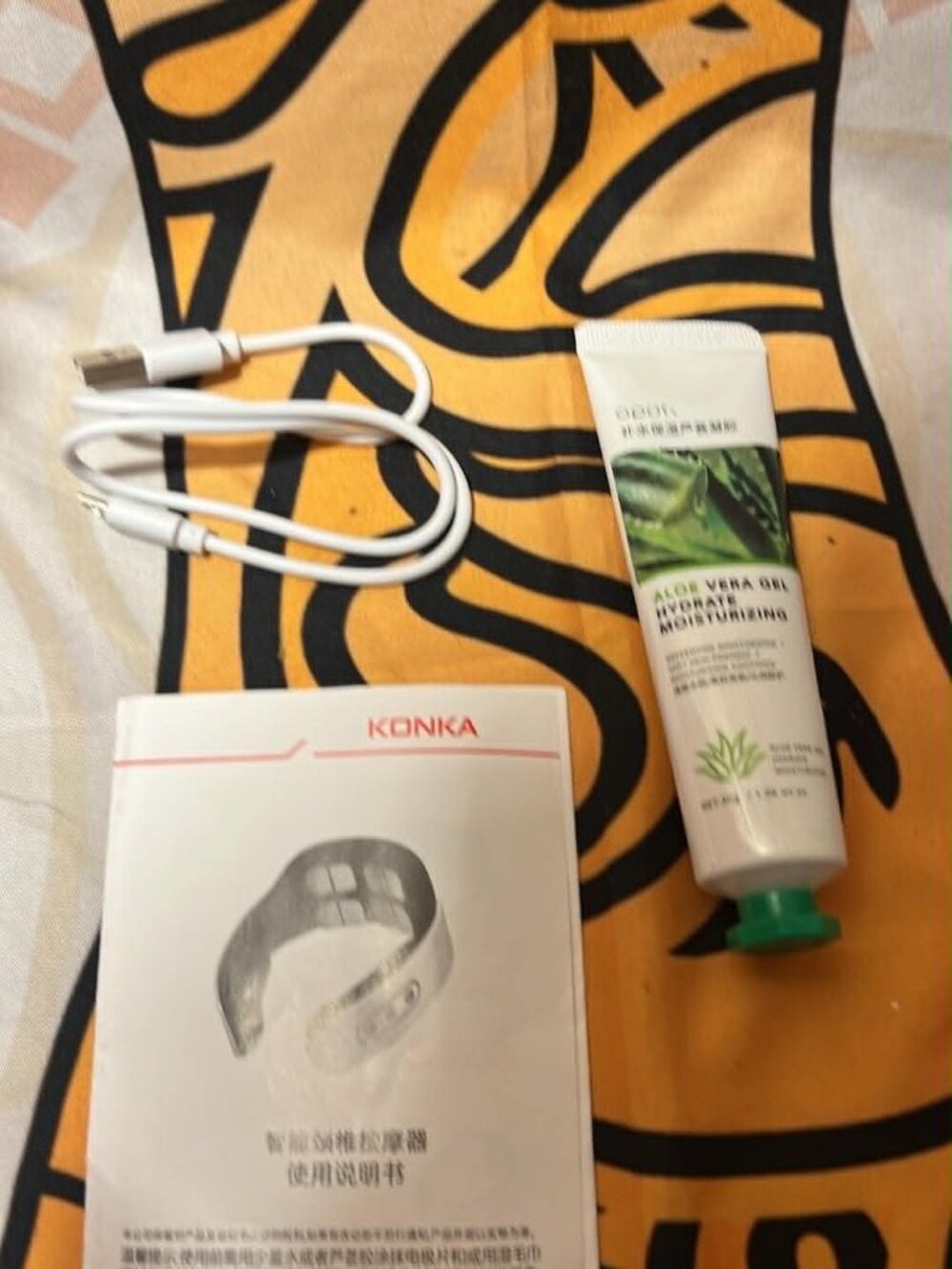 KONKA Smart Neck Massager 813 • EMS Pulse + Heat • New in Box - Picture 2 of 8